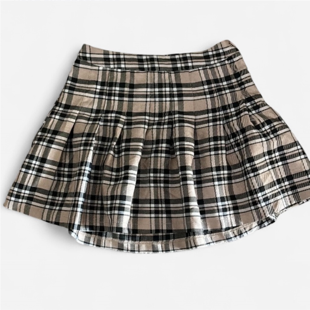 ❌❌DO NOT PURCHASE! NOT AVAILABLE ❌❌

Pleated skirt